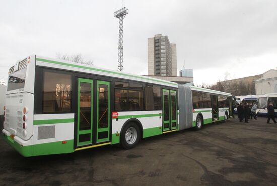 Large capacity "Mtr3-5238" bus