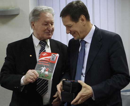 Alexei Paramonov, Alexander Zhukov