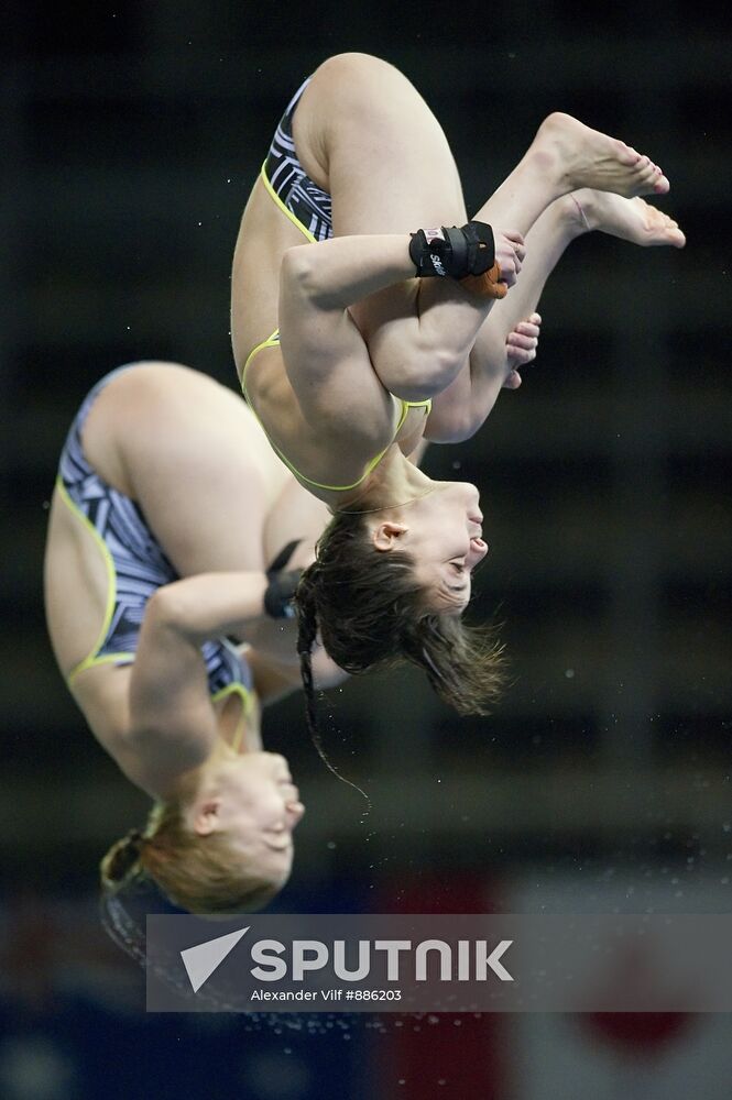 Meaghan Benfeito and Roseline Filion