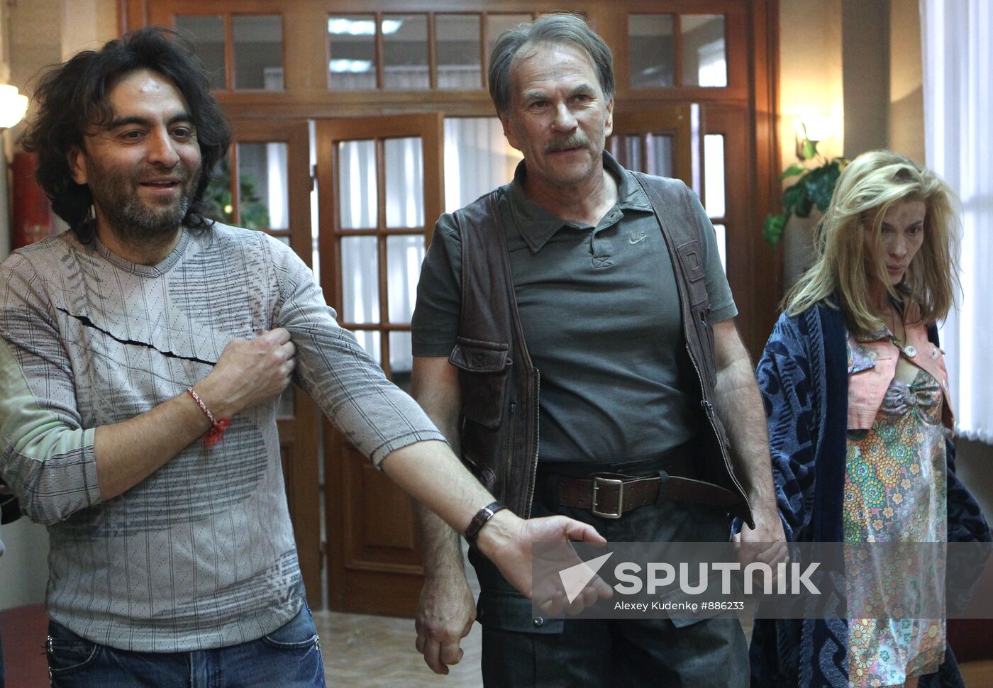 Dzhanik Faiziyev, Alexei Guskov, Svetlana Ivanova