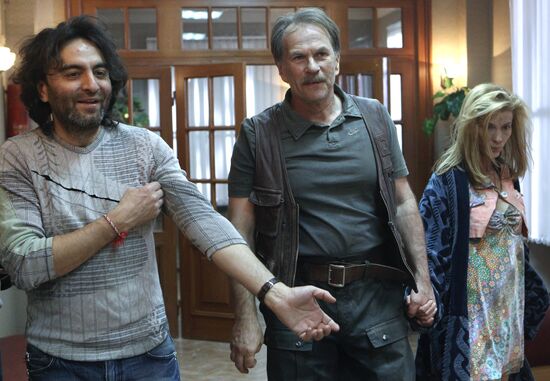 Dzhanik Faiziyev, Alexei Guskov, Svetlana Ivanova