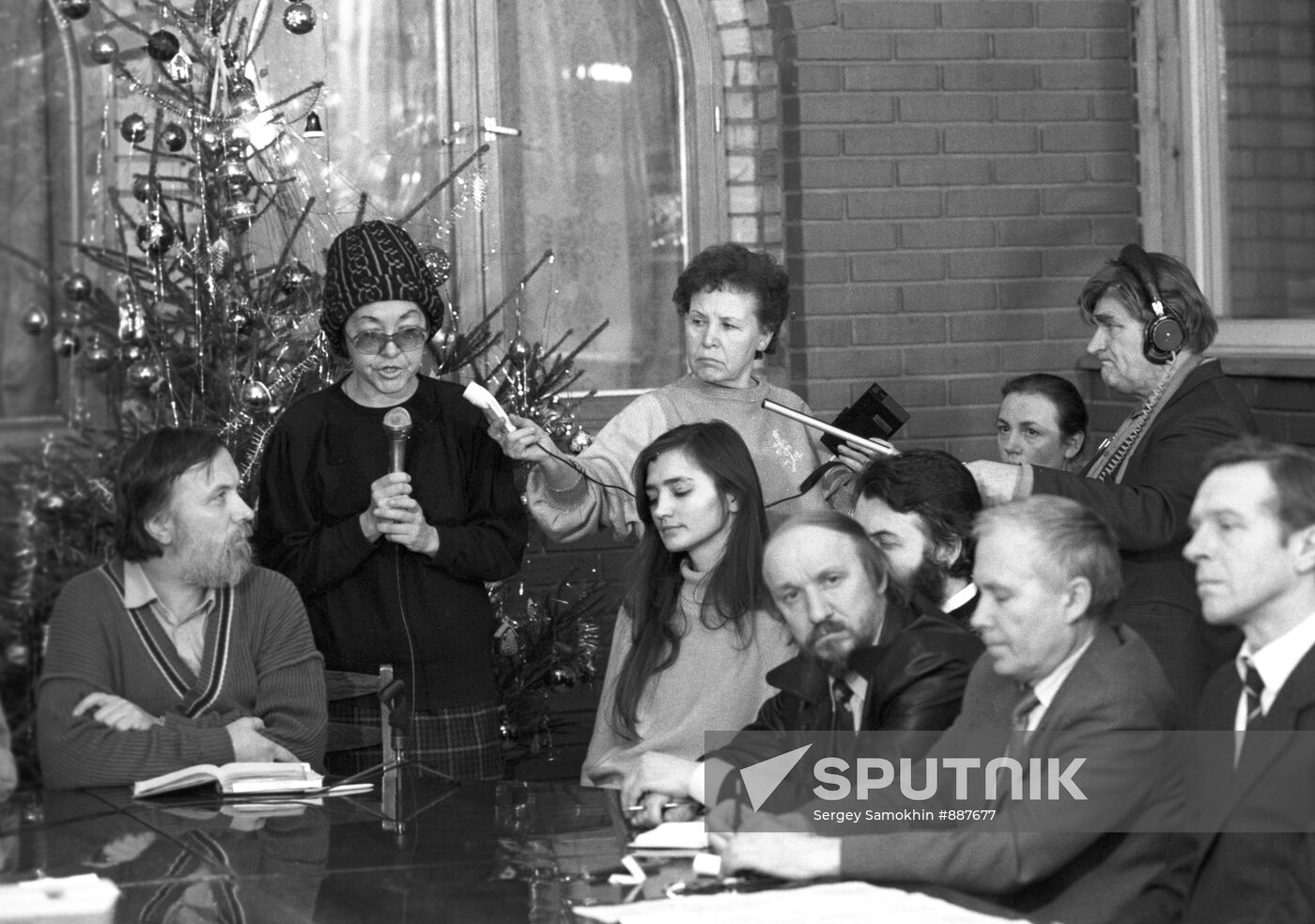 Joint conference of filmmakers and theologians