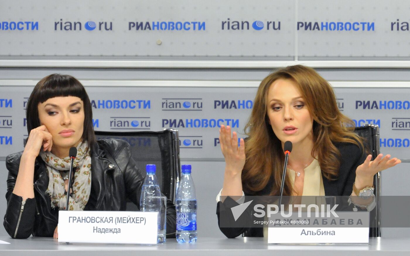 Nadezhda Meikher (Granovskaya), Albina Dzhanabayeva