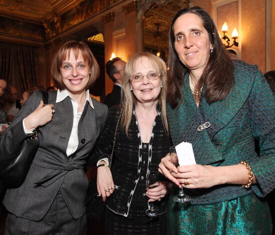 Natalya Naumova, Natalya Belokhvostikova, Sabina Medici