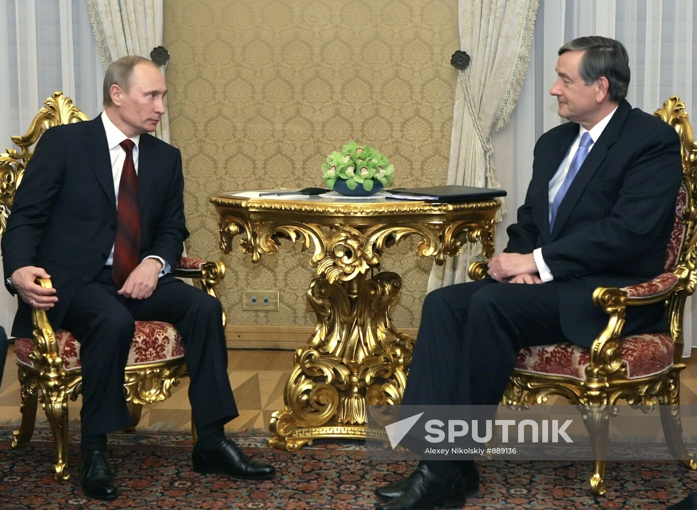 Vladimir Putin visits Slovenia