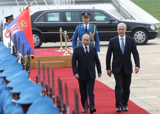 Vladimir Putin visits Serbia