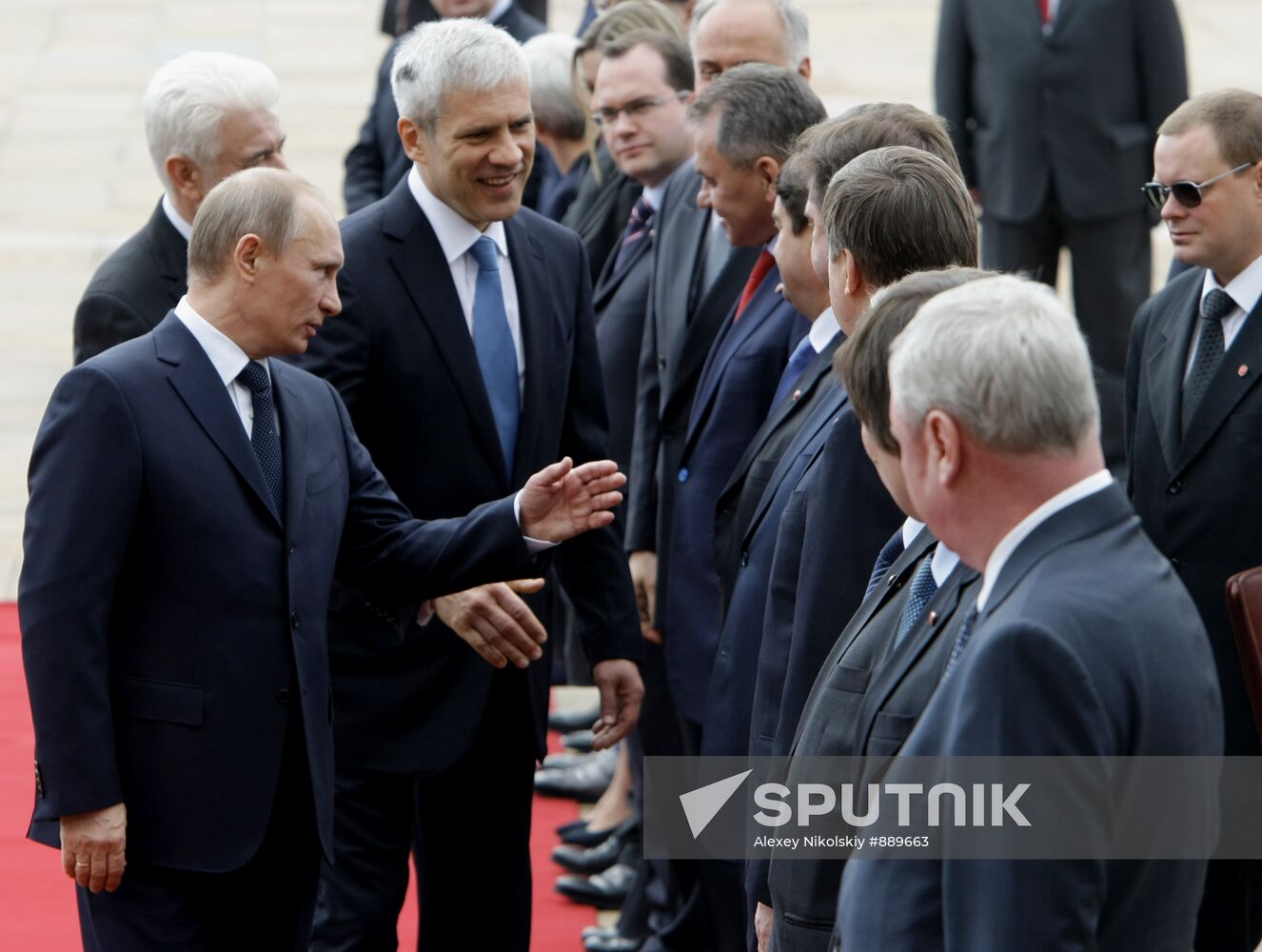 Vladimir Putin visits Serbia