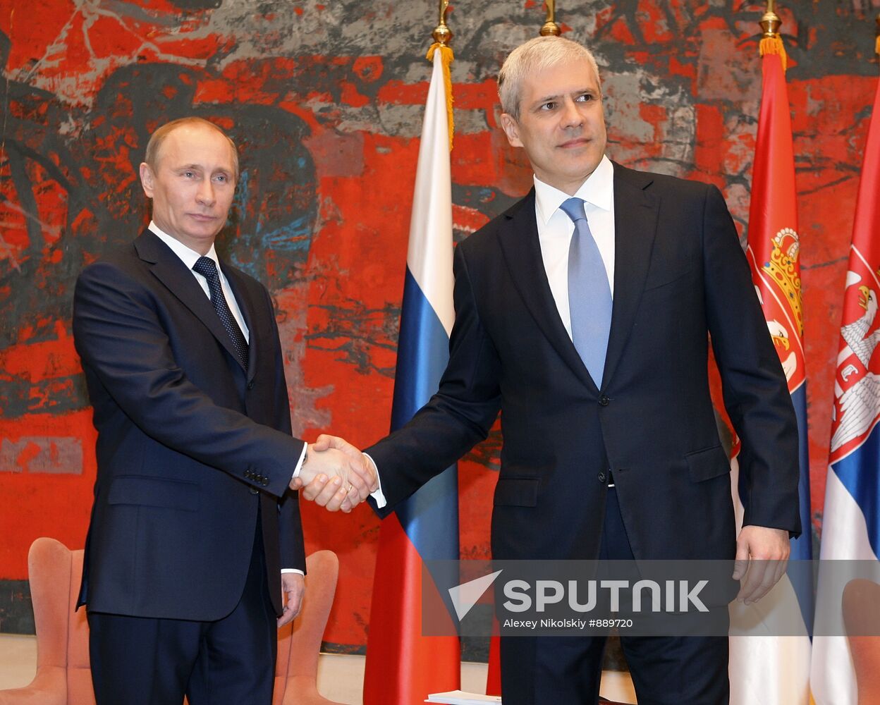 Vladimir Putin visits Serbia