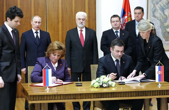 Vladimir Putin visits Serbia