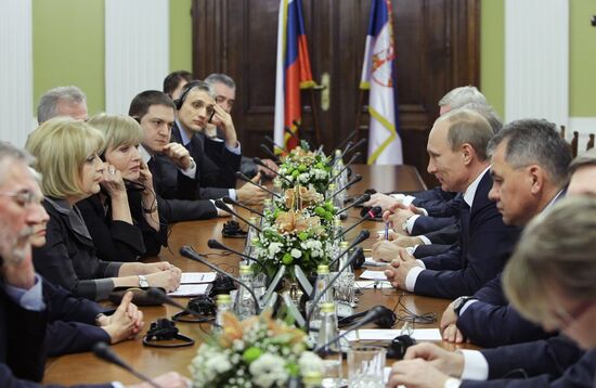Vladimir Putin visits Serbia