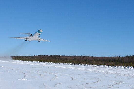 Tu-154 which made emergency landing in Komi leaves for Samara