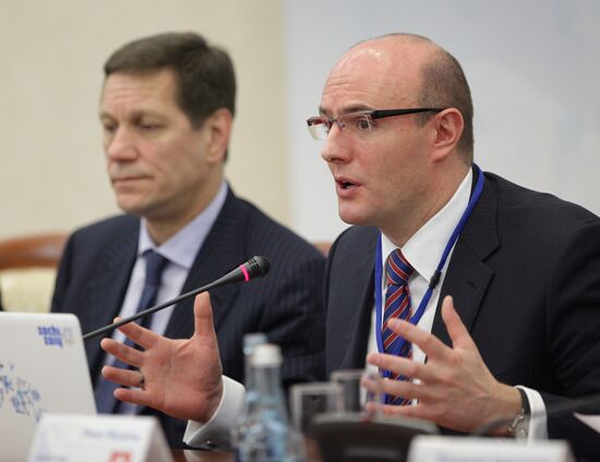 Alexander Zhukov and Dmitry Chernyshenko