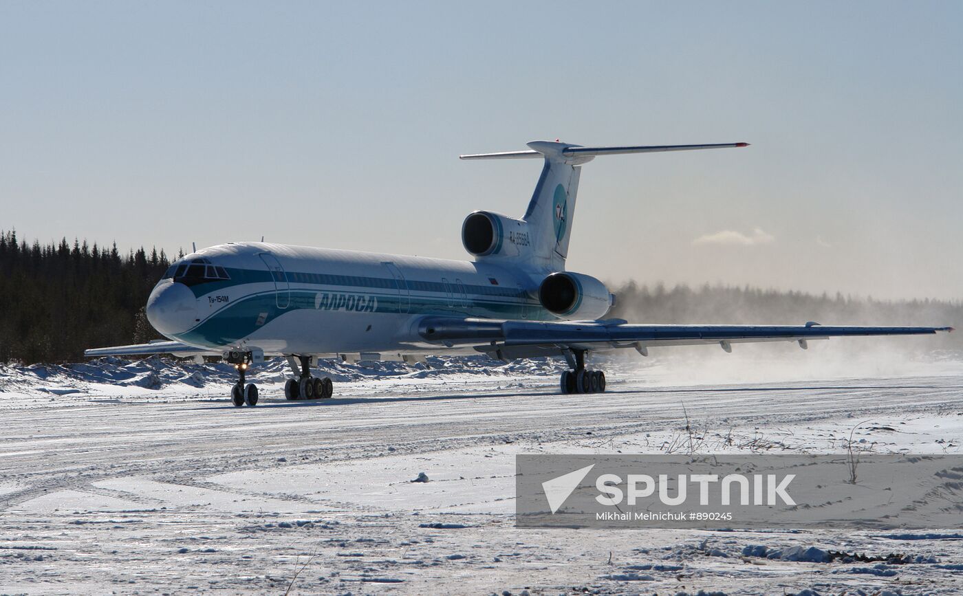 Tu-154 which made emergency landing in Komi leaves for Samara