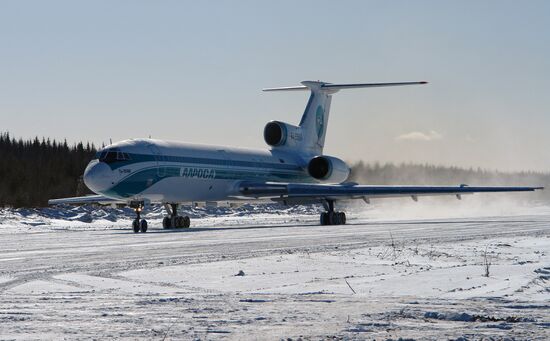 Tu-154 which made emergency landing in Komi leaves for Samara