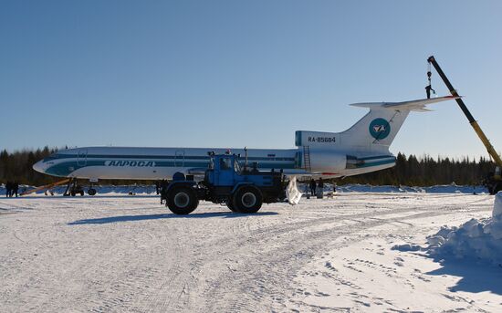 Tu-154 which made emergency landing in Komi leaves for Samara