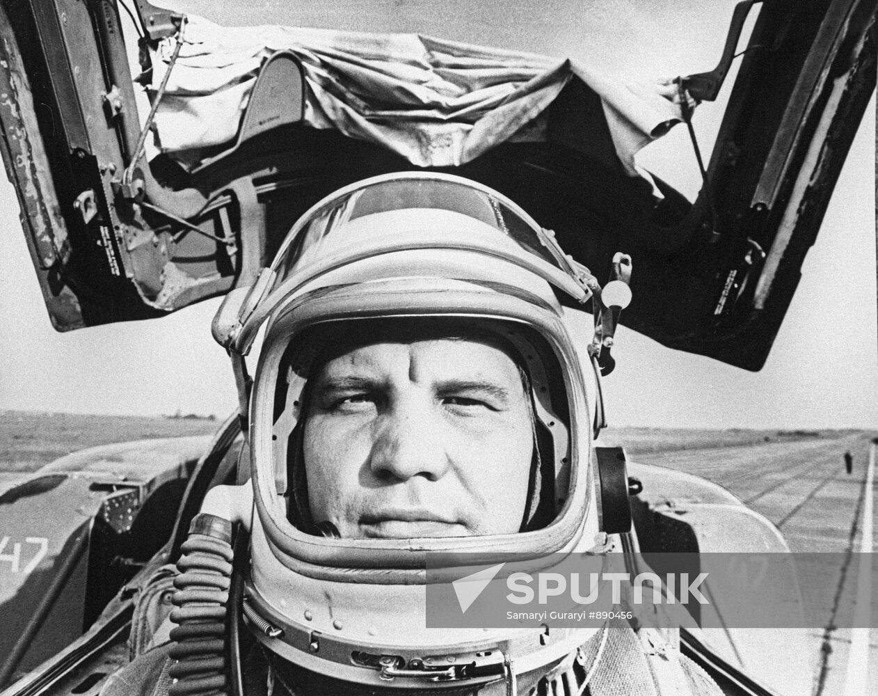 Air force pilot Yury Tregubenkov