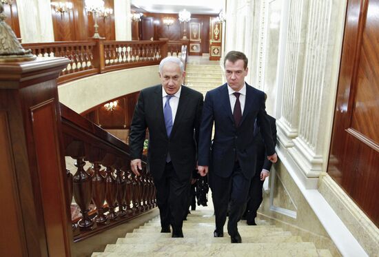 Dmitry Medvedev meets Benjamin Netanyahu