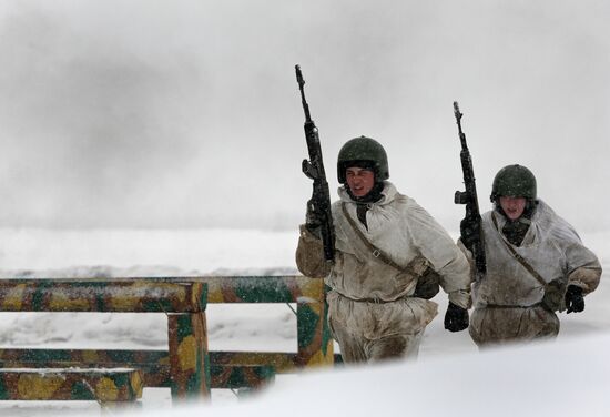 Anti-terrorist drills of Russia's Interior Force