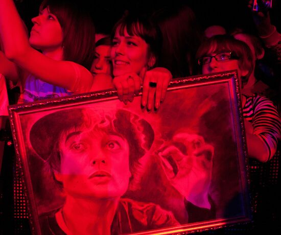 Peter Doherty gives concert at Milk Moscow club