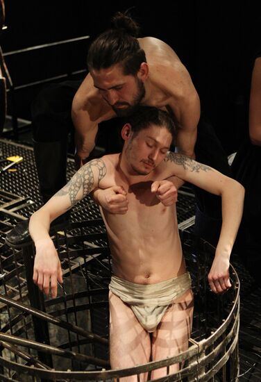 Performance of "Edip. Doghouse" play
