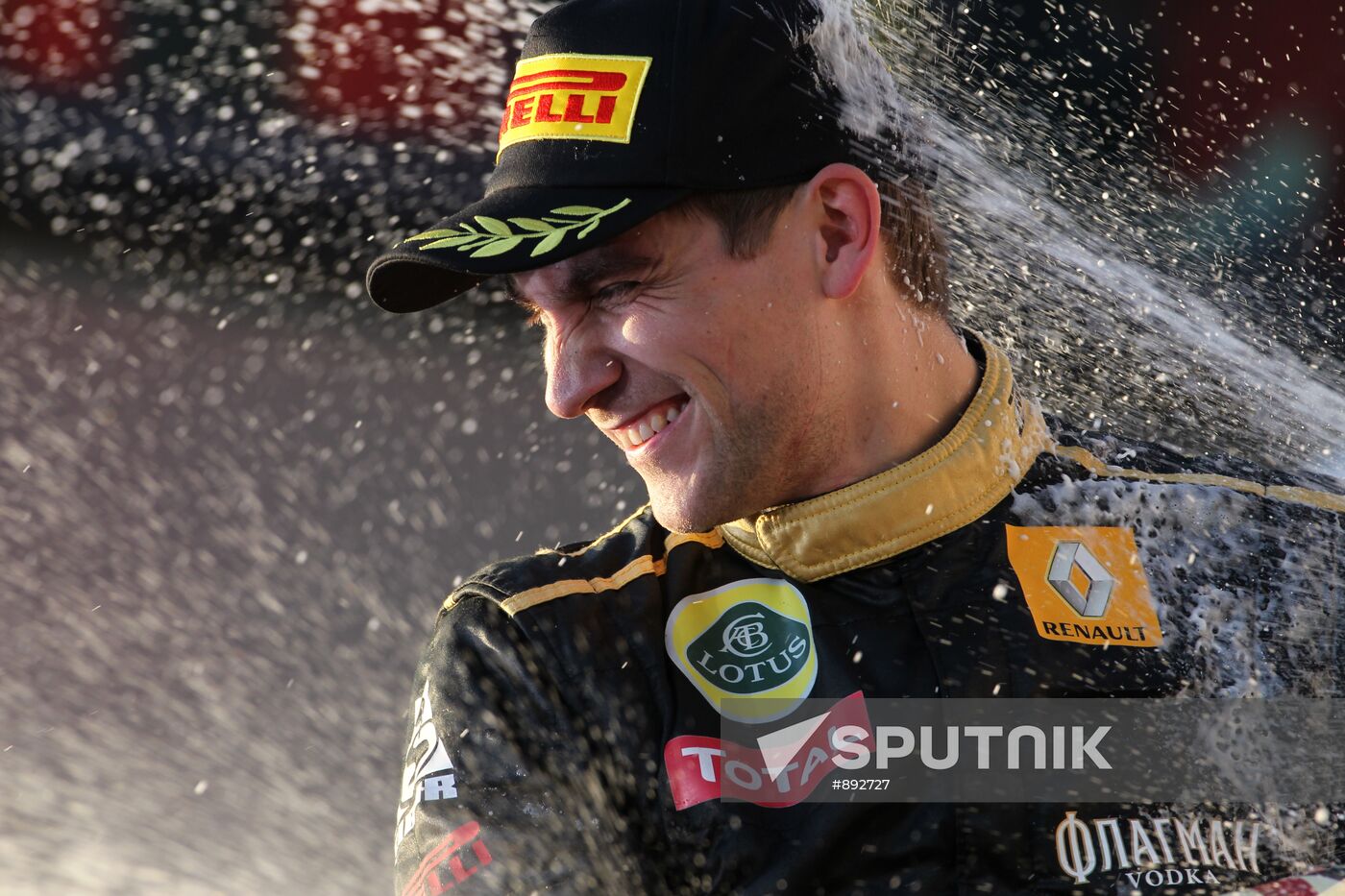 Vitaly Petrov finishes third at Australian Grand Prix