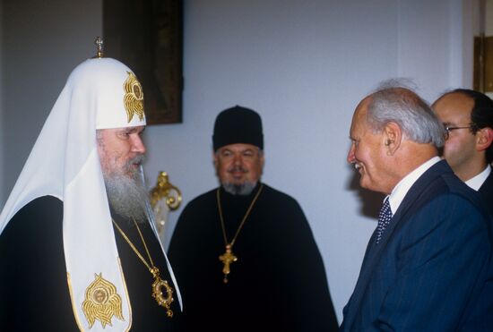 Alexy II, Arpad Göncz