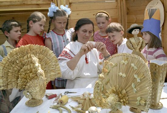Children at the Craft Fair in Minsk
