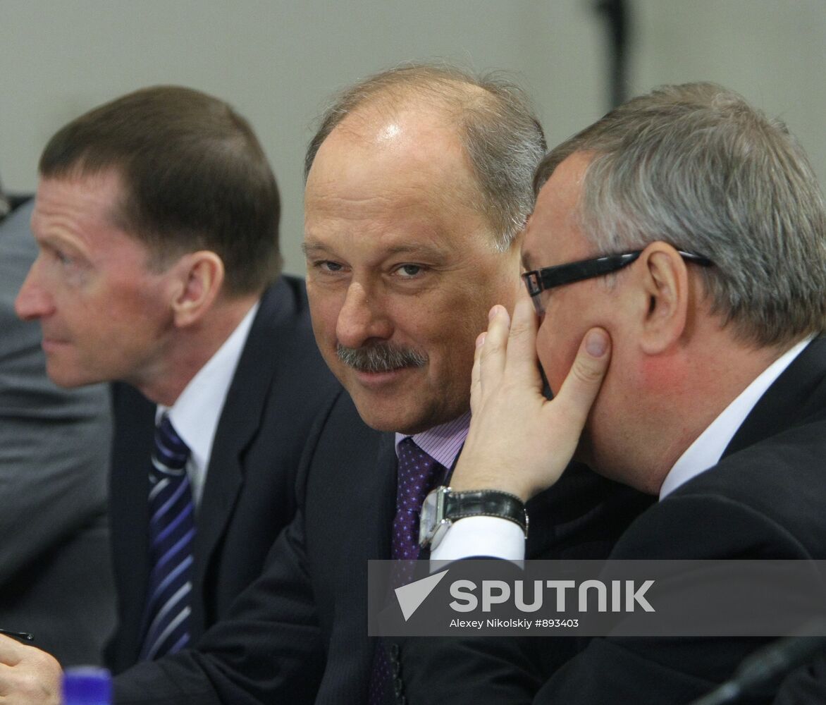 Meeting at Sheremetyevo airport