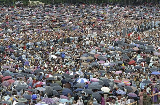 Pope John Paul II visits Lithuania