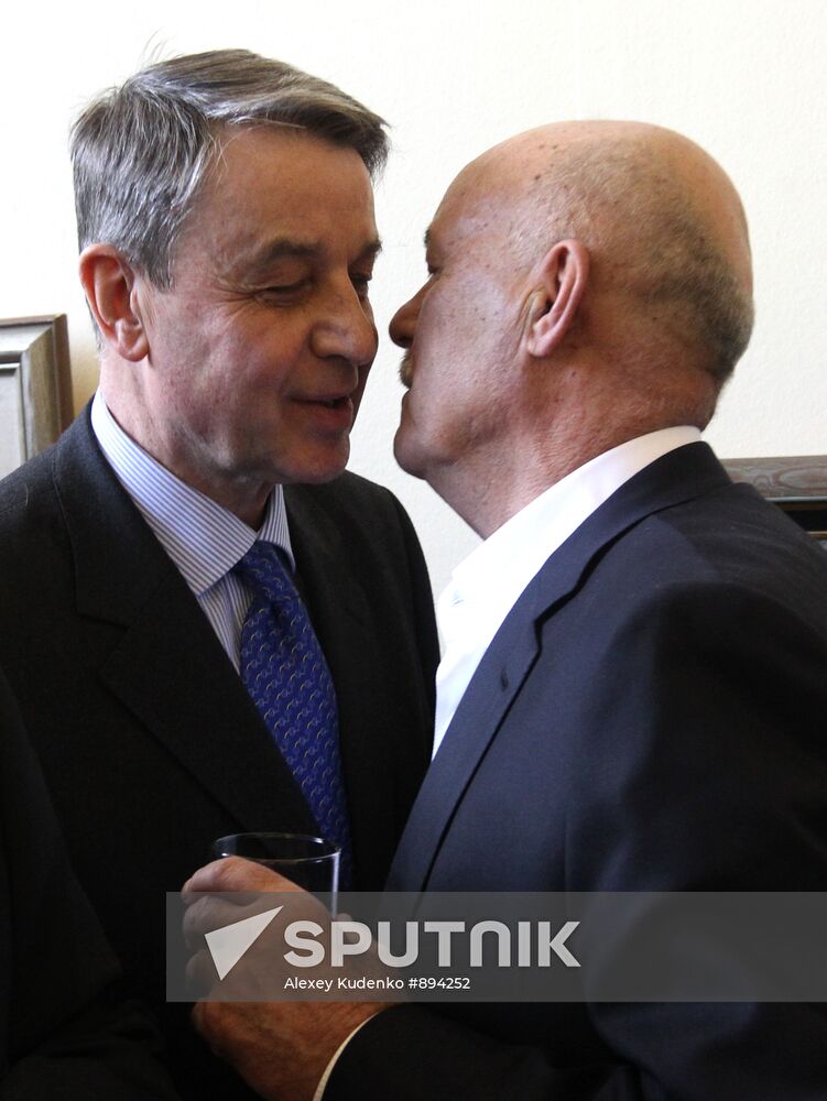 Stanislav Govorukhin, Alexander Avdeyev