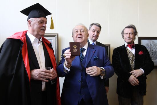 Stanislav Govorukhin's exhibition