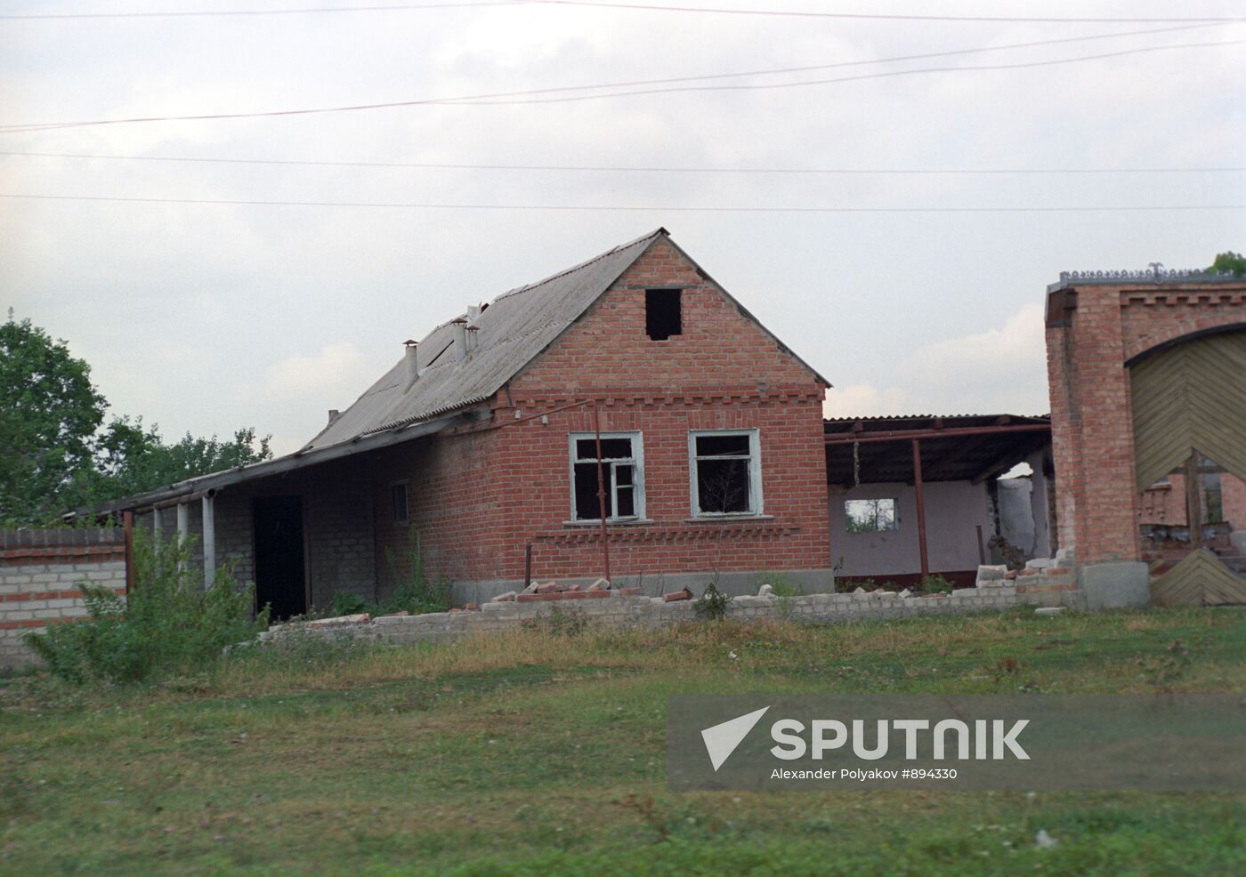 Burnt buildings in village Chermen