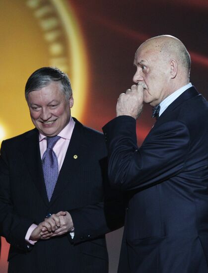 Stanislav Govorukhin and Anatoly Karpov