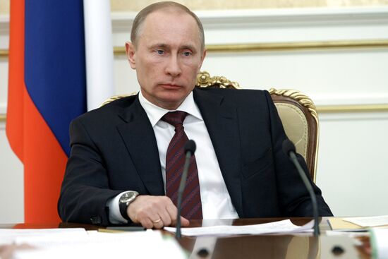 Vladimir Putin holds meeting of Russian Government Presidium
