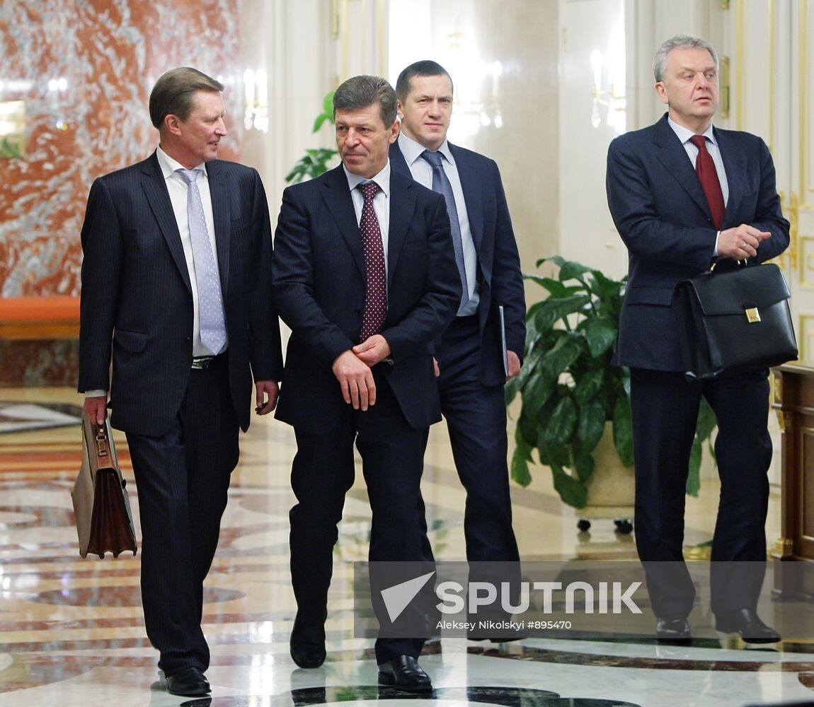 Vladimir Putin holds meeting of Russian Government Presidium