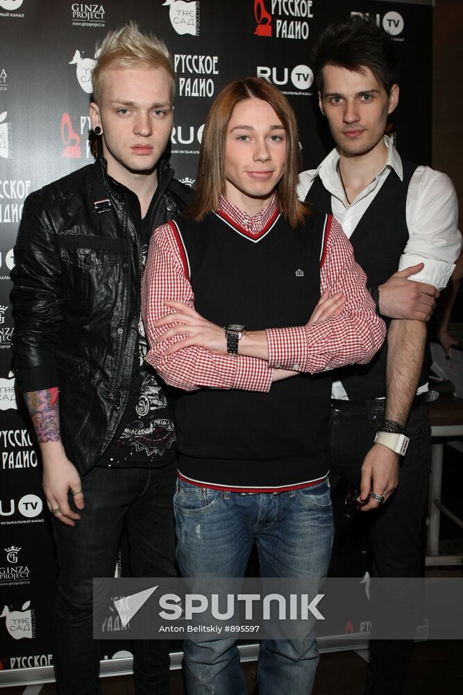 Dmitry Bikbayev and 4POST band