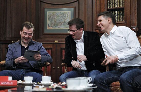 Dmitry Medvedev meets Comedy Club project participants
