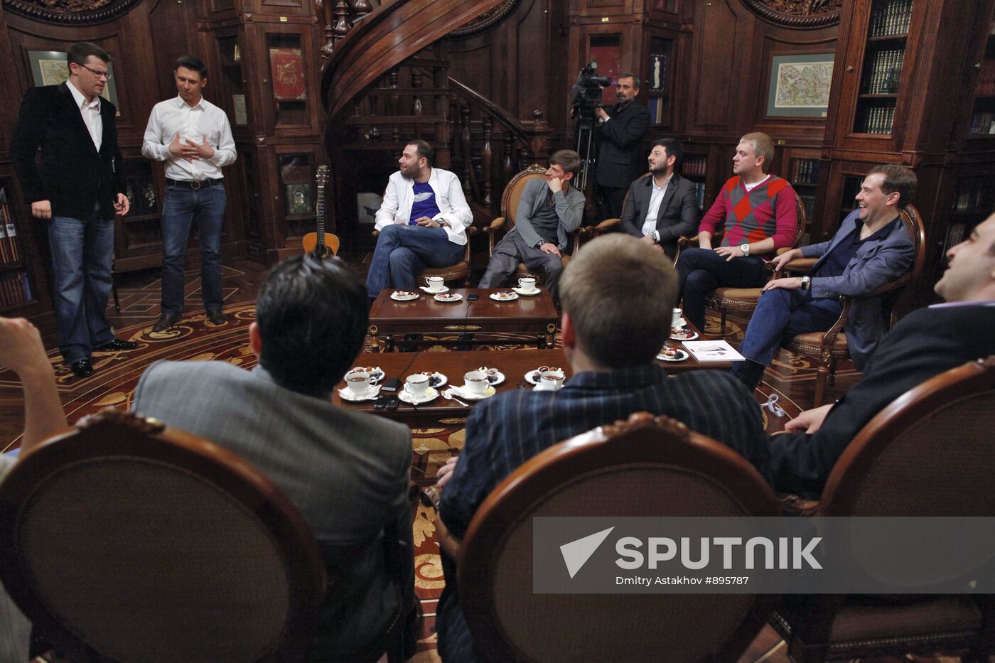 Dmitry Medvedev speaks with Comedy Club project participants