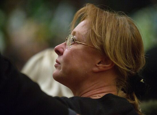 Paying last respects to actress Lyudmila Gurchenko