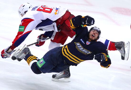 Hockey. KHL. Match Atlant - Lokomotiv