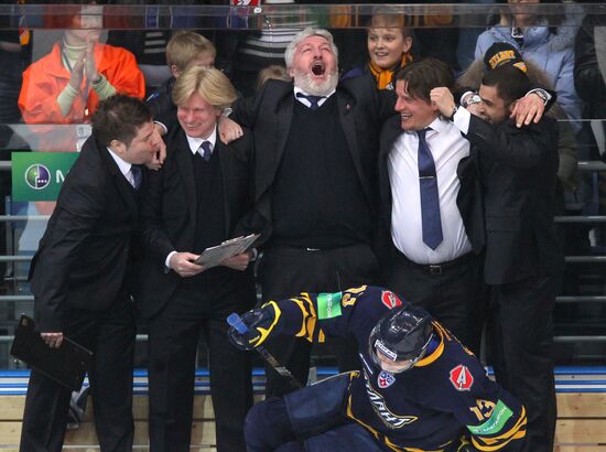 Hockey. KHL. Match Atlant - Lokomotiv