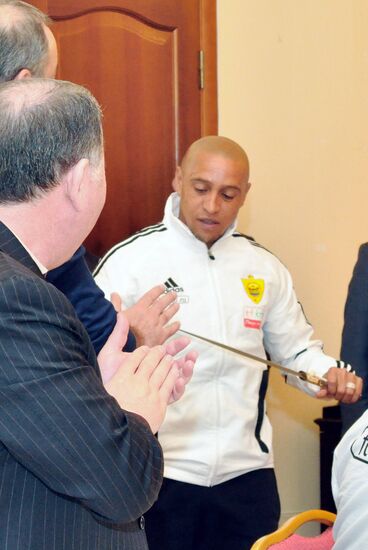 FC Anzhi players meet with Magomedsalam Magomedov