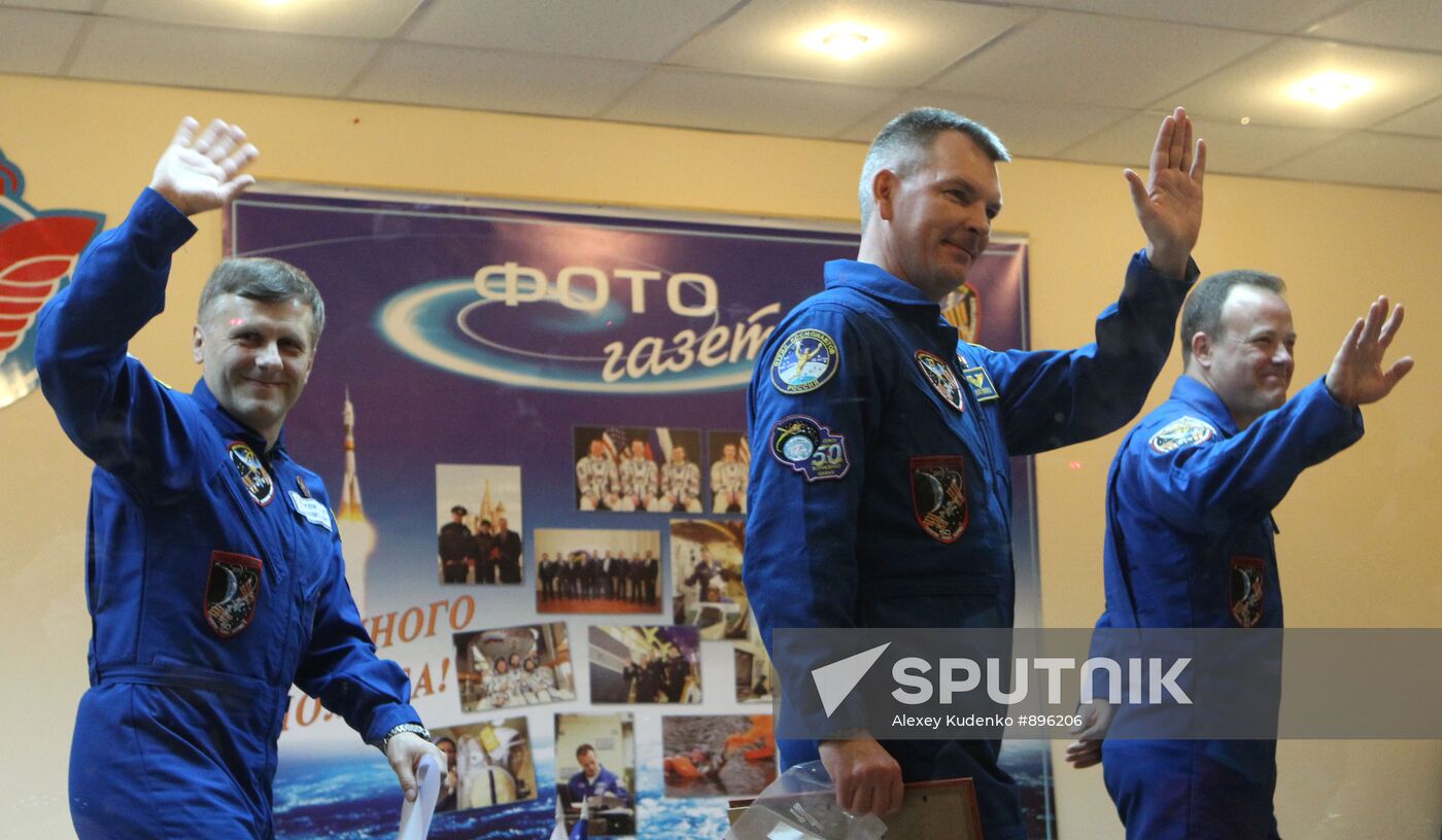 "Gagarin" spacecraft crew's news conference