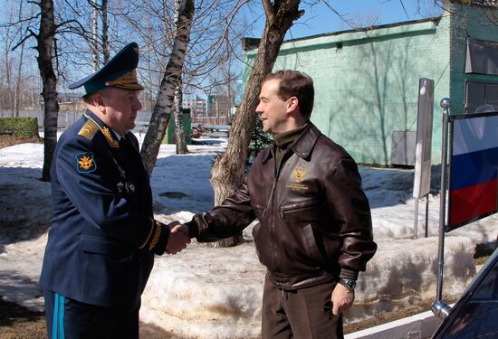 Dmitry Medvedev visits 45th Airborne Regiment
