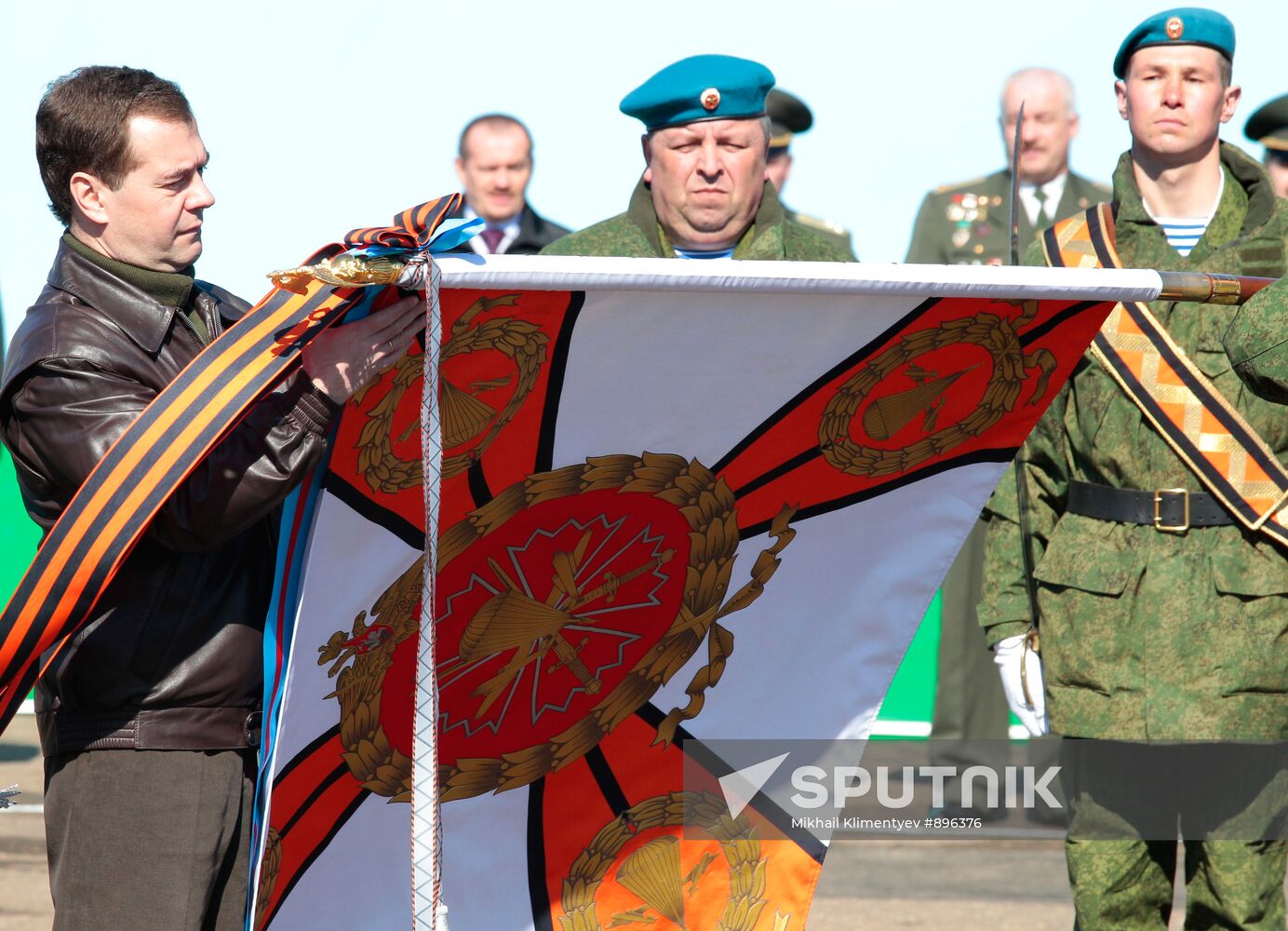 Dmitry Medvedev visits 45th Airborne Regiment