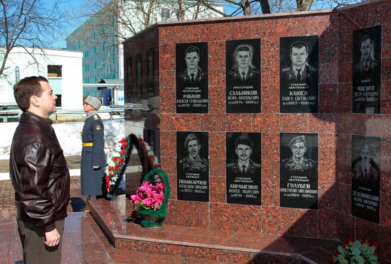 Dmitry Medvedev visits 45th Airborne Regiment