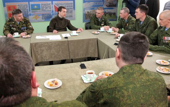 Dmitry Medvedev visits 45th Airborne Regiment