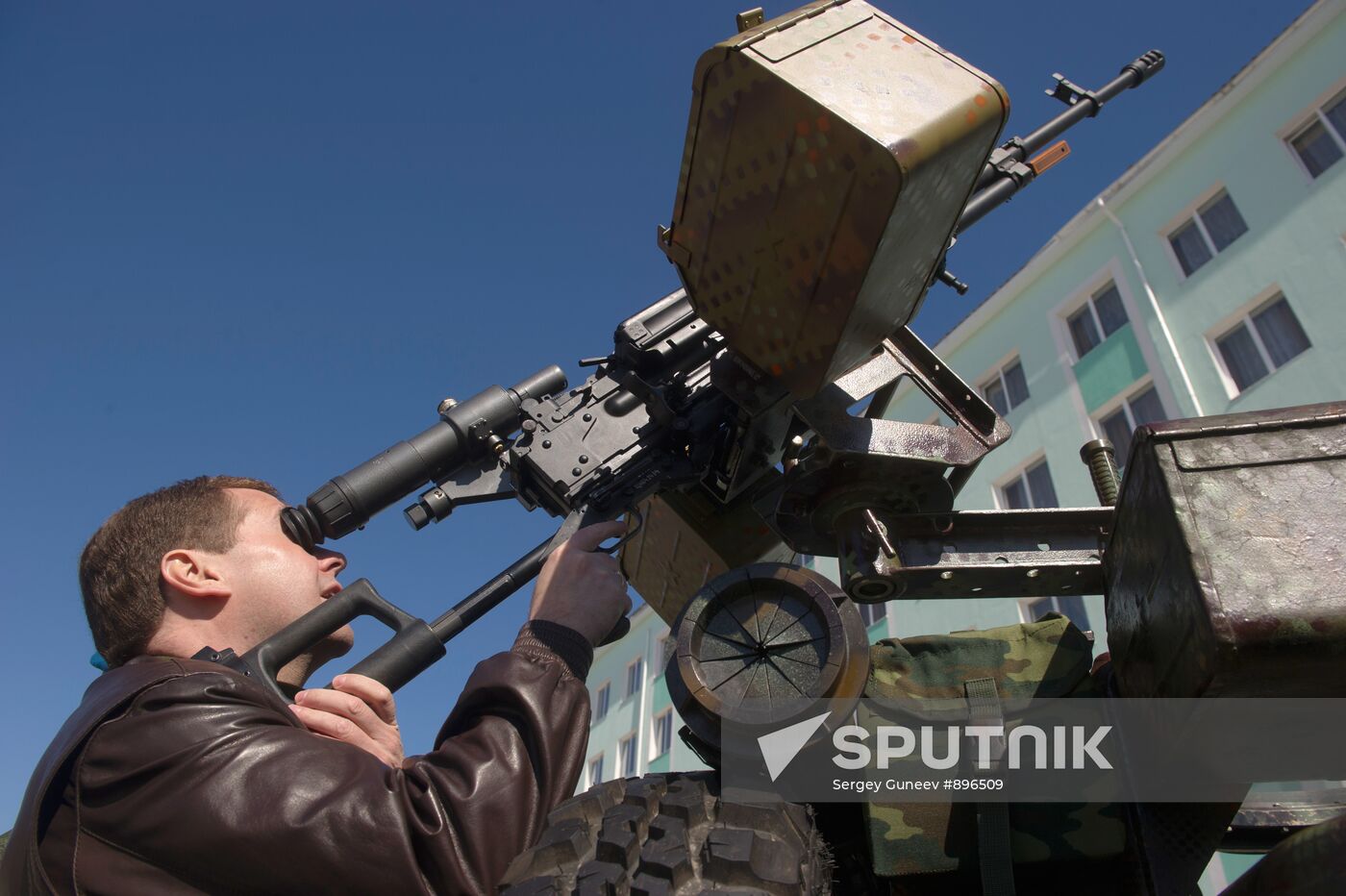 Dmitry Medvedev visits Russian Airborne Troops regiment No.45