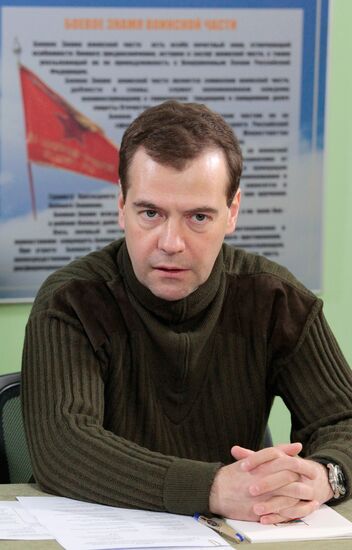 Dmitry Medvedev visits 45th Airborne Regiment