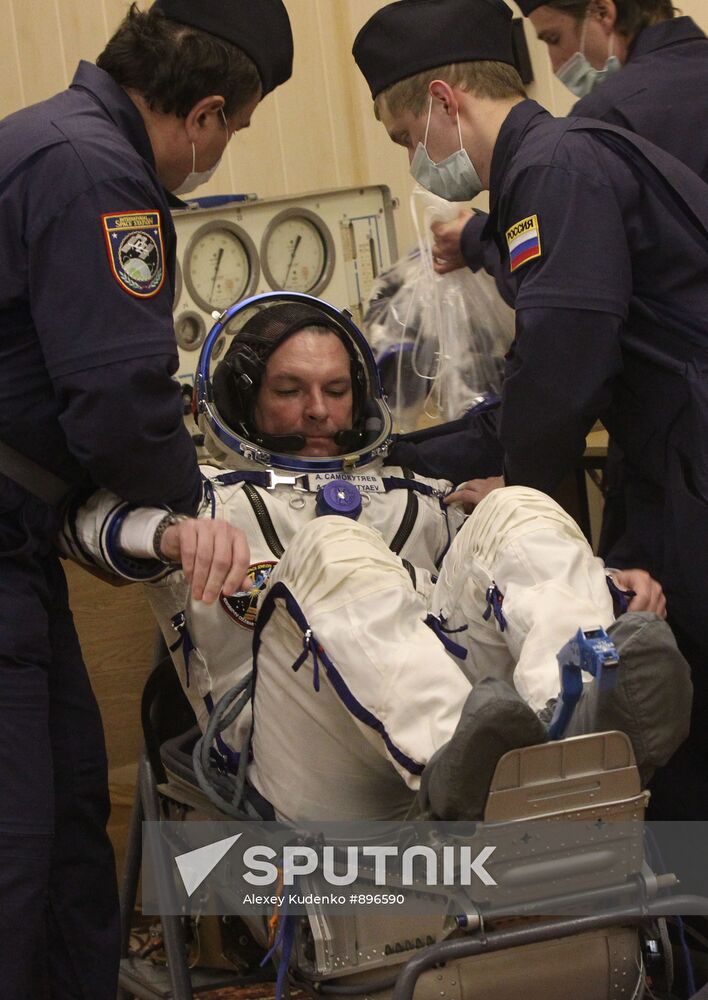 Launch of Soyuz TMA-21 (Yury Gagarin)